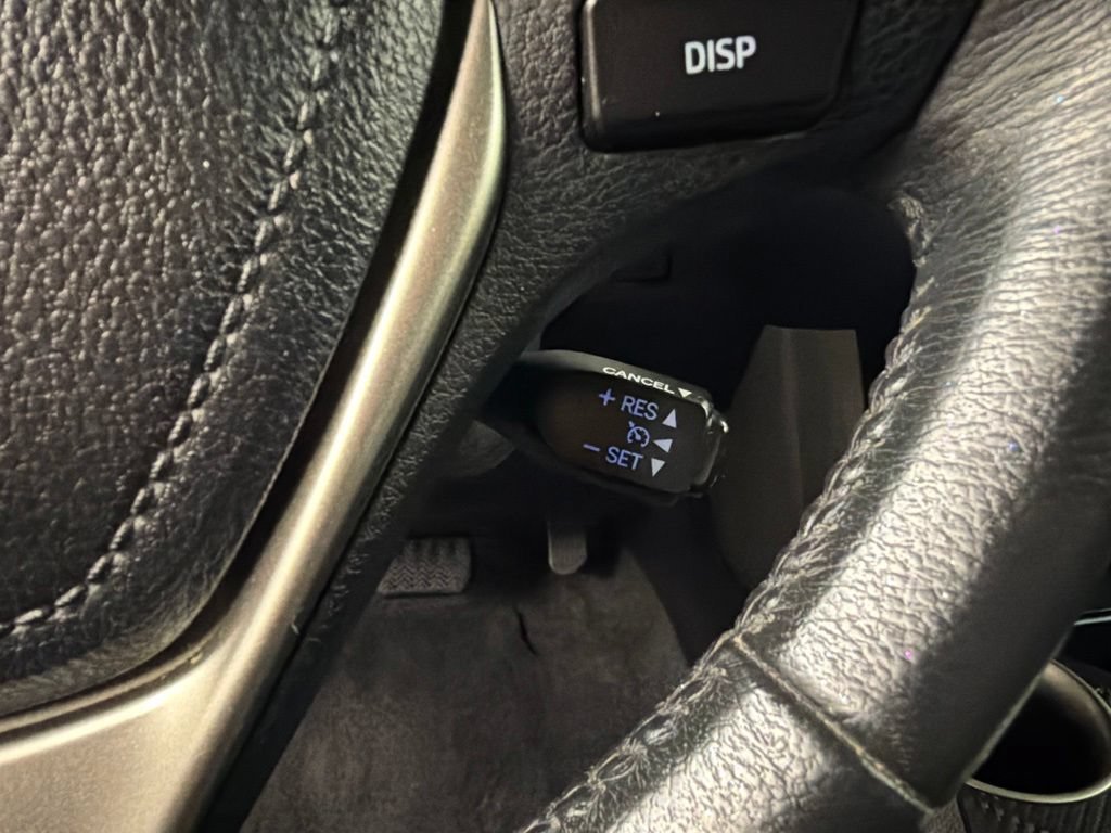 Used 2015 Toyota RAV4 Limited w/ Technology Package AWD/4WD image 18