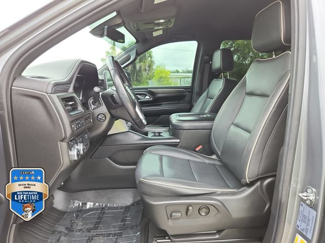 Certified 2022 GMC Yukon XL SLT w/ SLT Luxury Package AWD/4WD image 17