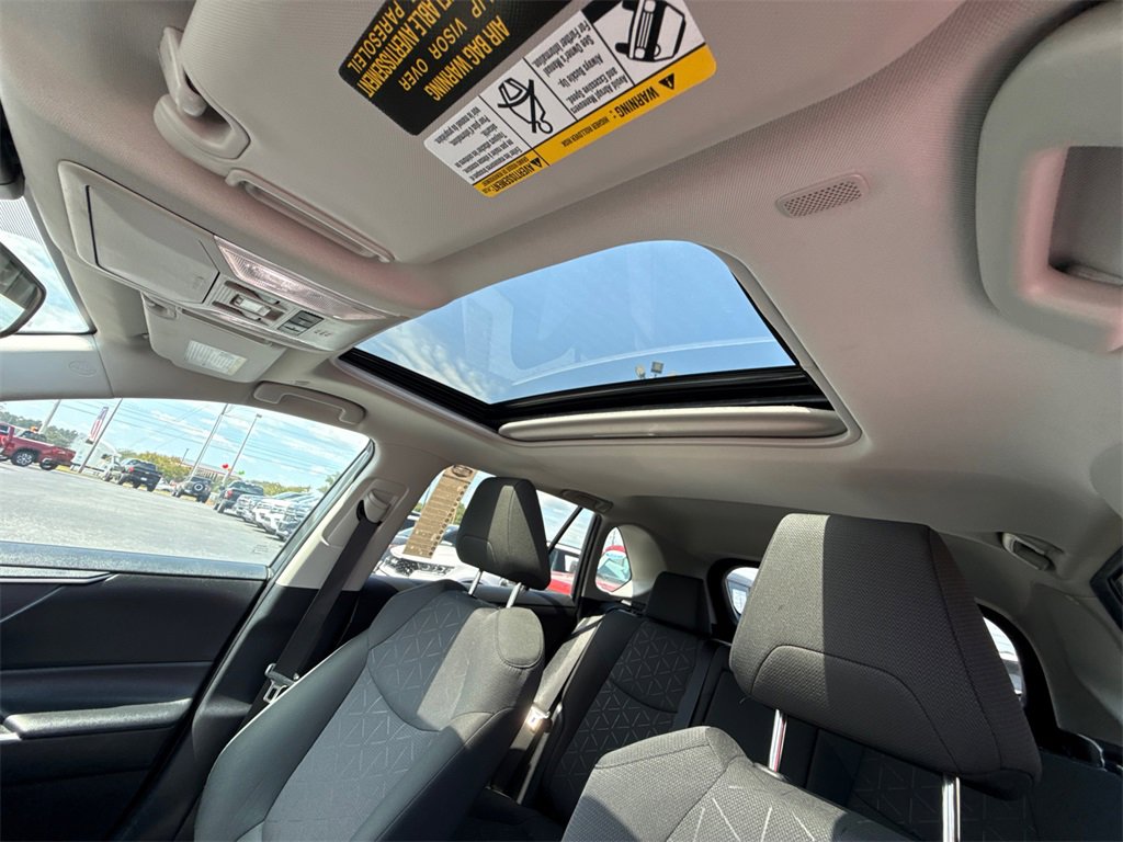 Used 2024 Toyota RAV4 XLE image 32