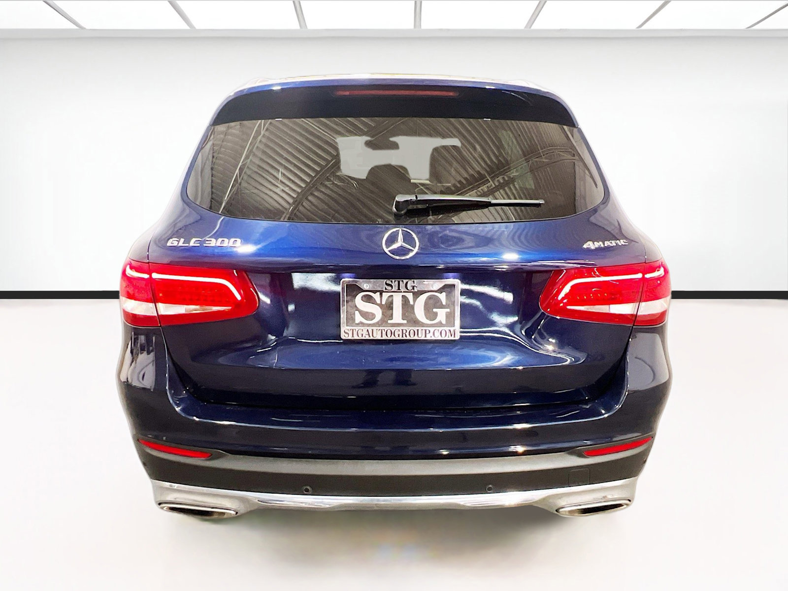 Used 2017 Mercedes-Benz GLC 300 4MATIC image 5