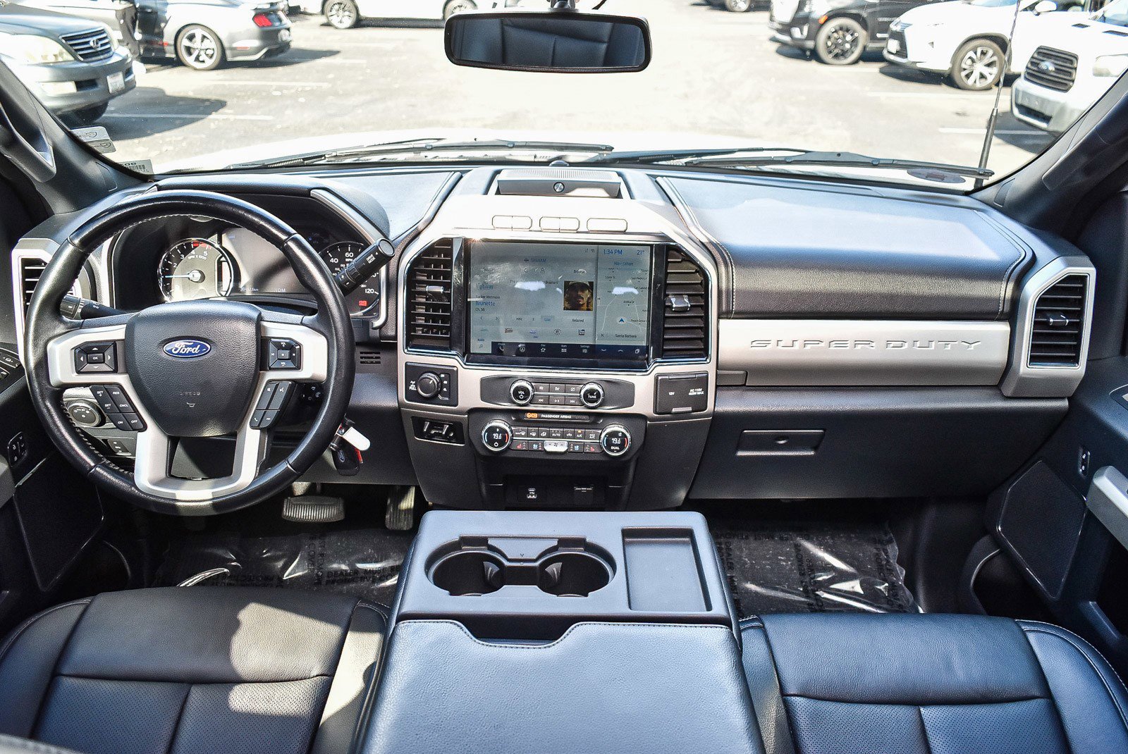 Used 2022 Ford F350 Lariat w/ FX4 Off-Road Package image 11