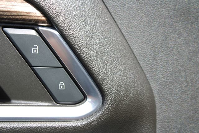 Used 2024 Chevrolet Silverado 3500 LT image 19