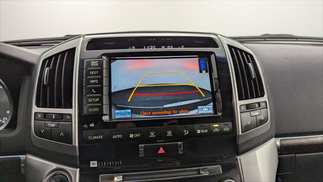 Used 2015 Toyota Land Cruiser AWD/4WD image 24