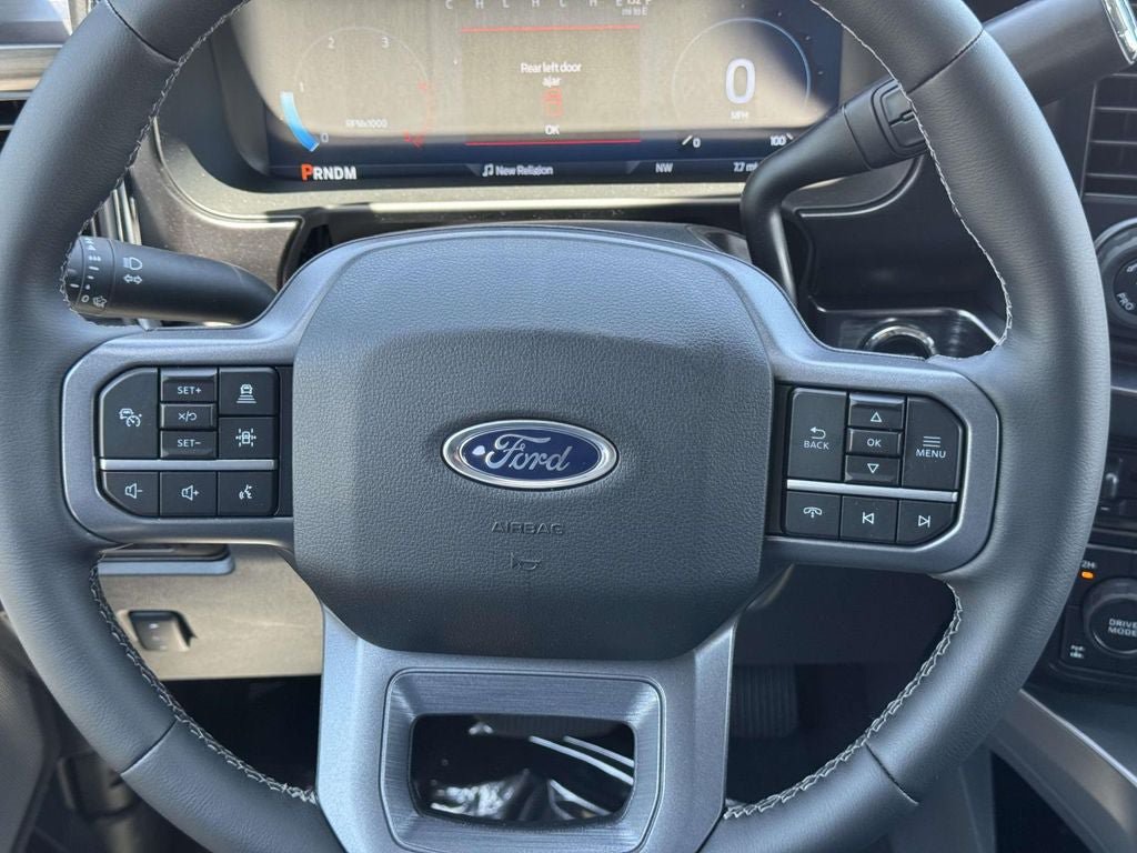 New 2026 Ford F250 Lariat w/ Black Appearance Package AWD/4WD image 18