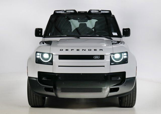 New 2026 Land Rover Defender 110 S image 8