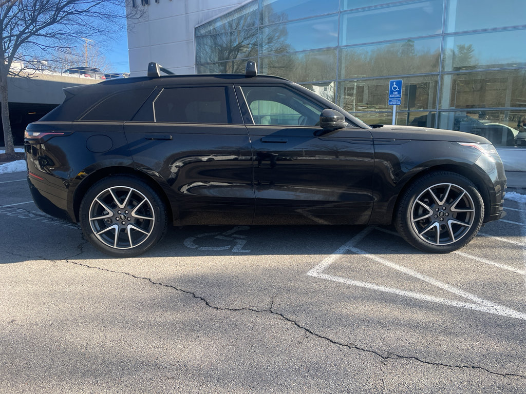 Used 2023 Land Rover Range Rover Velar R-Dynamic S image 2