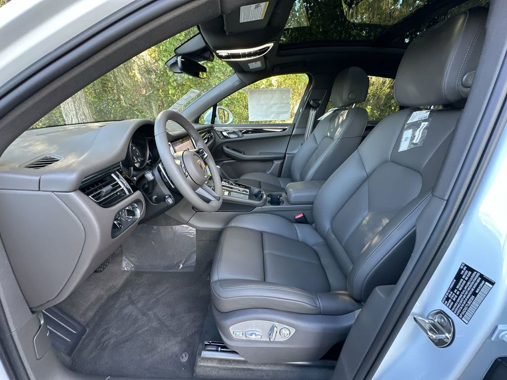 New 2026 Porsche Macan image 15
