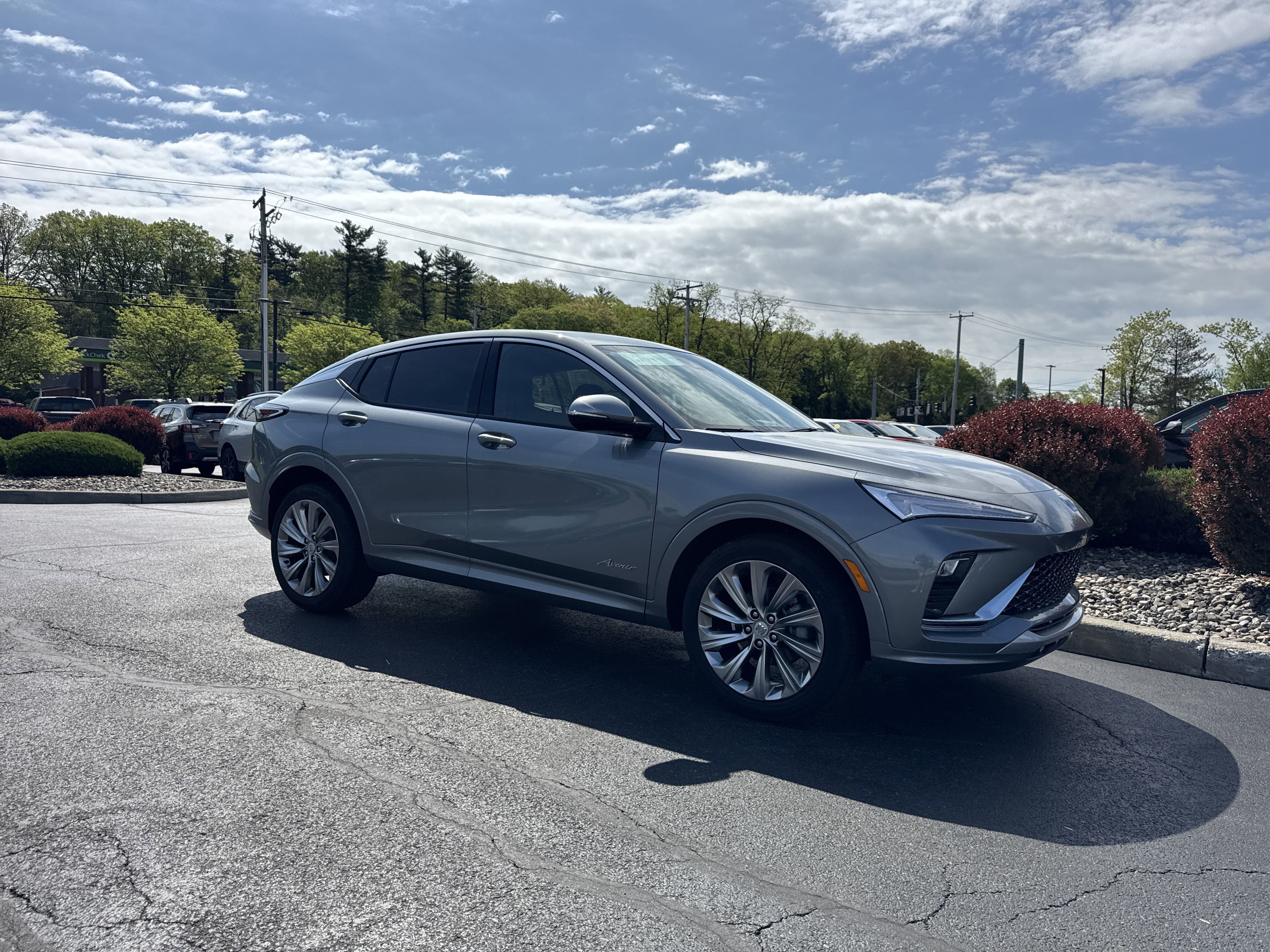 New 2025 Buick Envista Avenir image 3