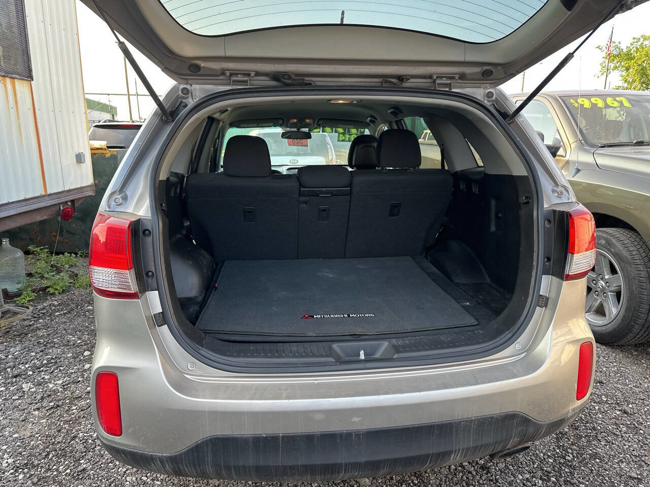 Used 2014 Kia Sorento LX image 10