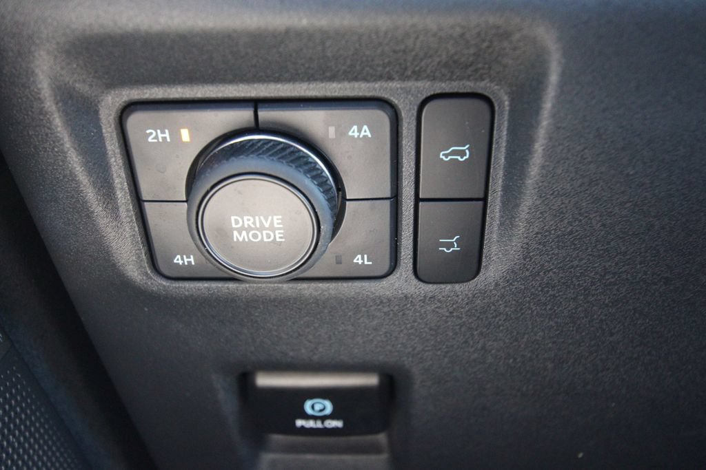 Used 2025 Ford Expedition Max Active AWD/4WD image 24