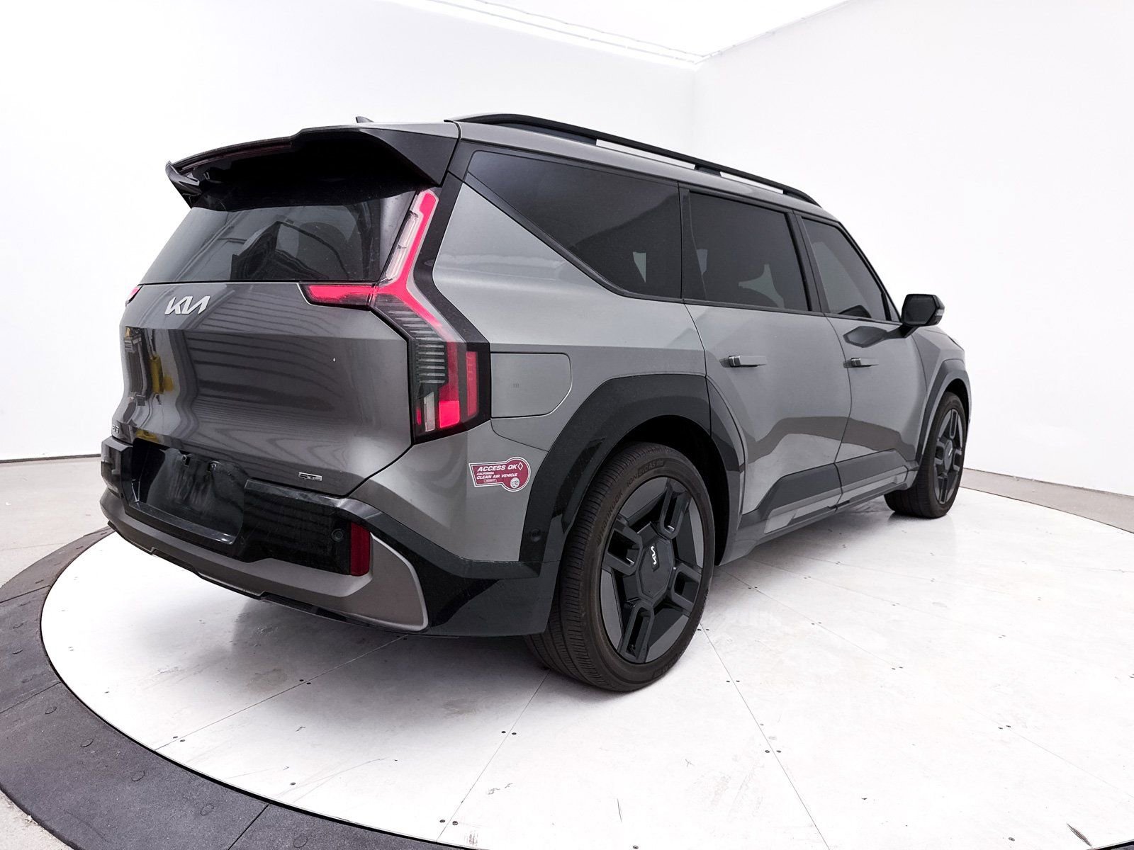 Used 2024 Kia EV9 GT-Line image 18
