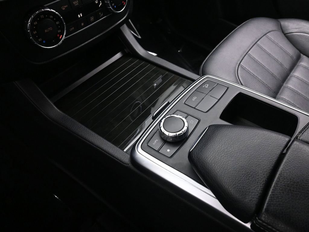 Used 2016 Mercedes-Benz GL 450 4MATIC w/ Premium I Package image 36