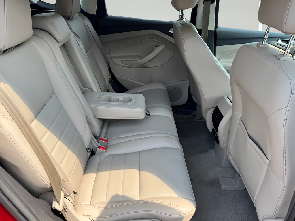 Used 2016 Ford Escape SE w/ SE Leather Comfort Package FWD image 26