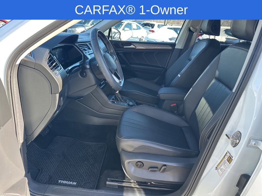 Used 2023 Volkswagen Tiguan SE image 13