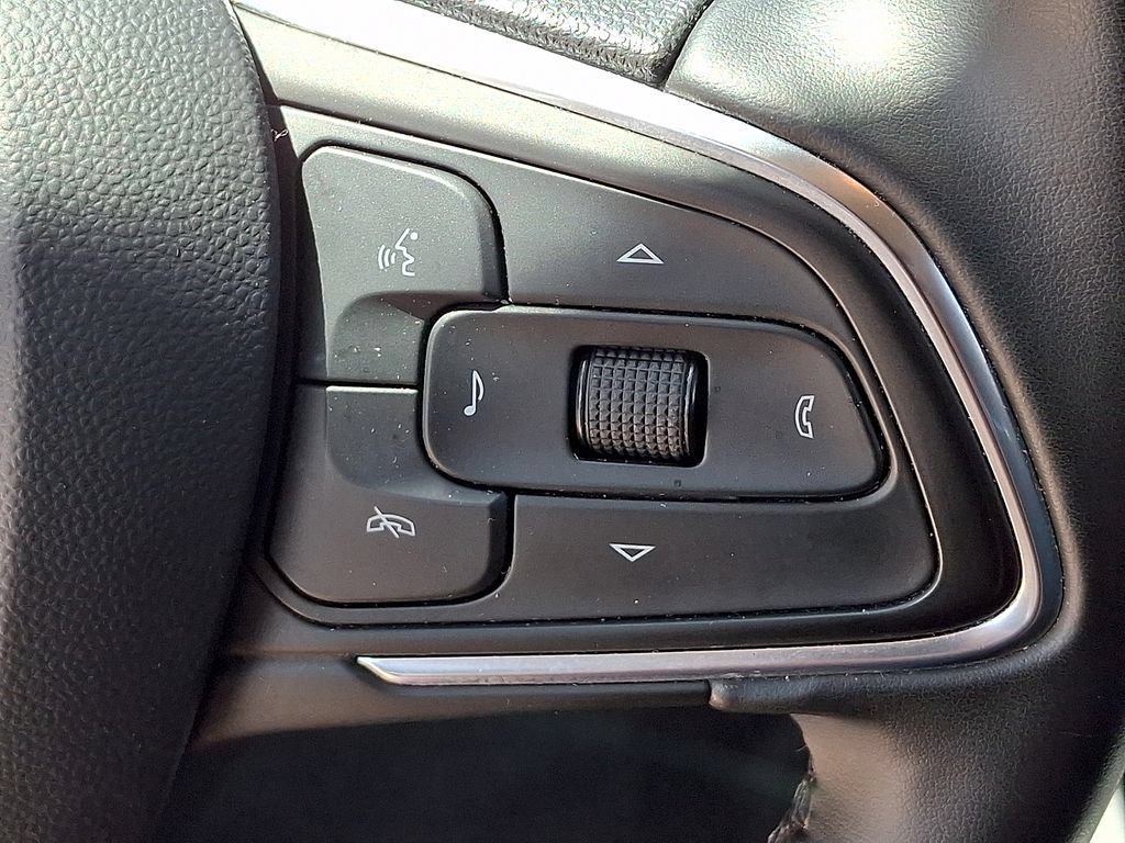 Used 2024 Buick Encore GX Sport Touring FWD image 21