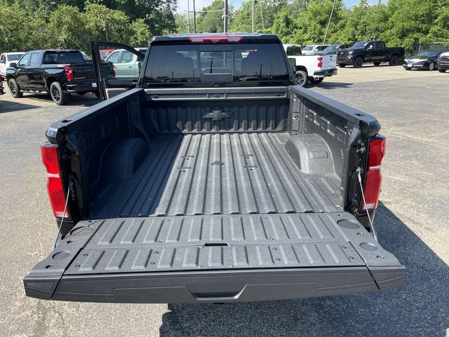 New 2026 Chevrolet Silverado 2500 ZR2 w/ LPO, Dark Essentials Package AWD/4WD image 23