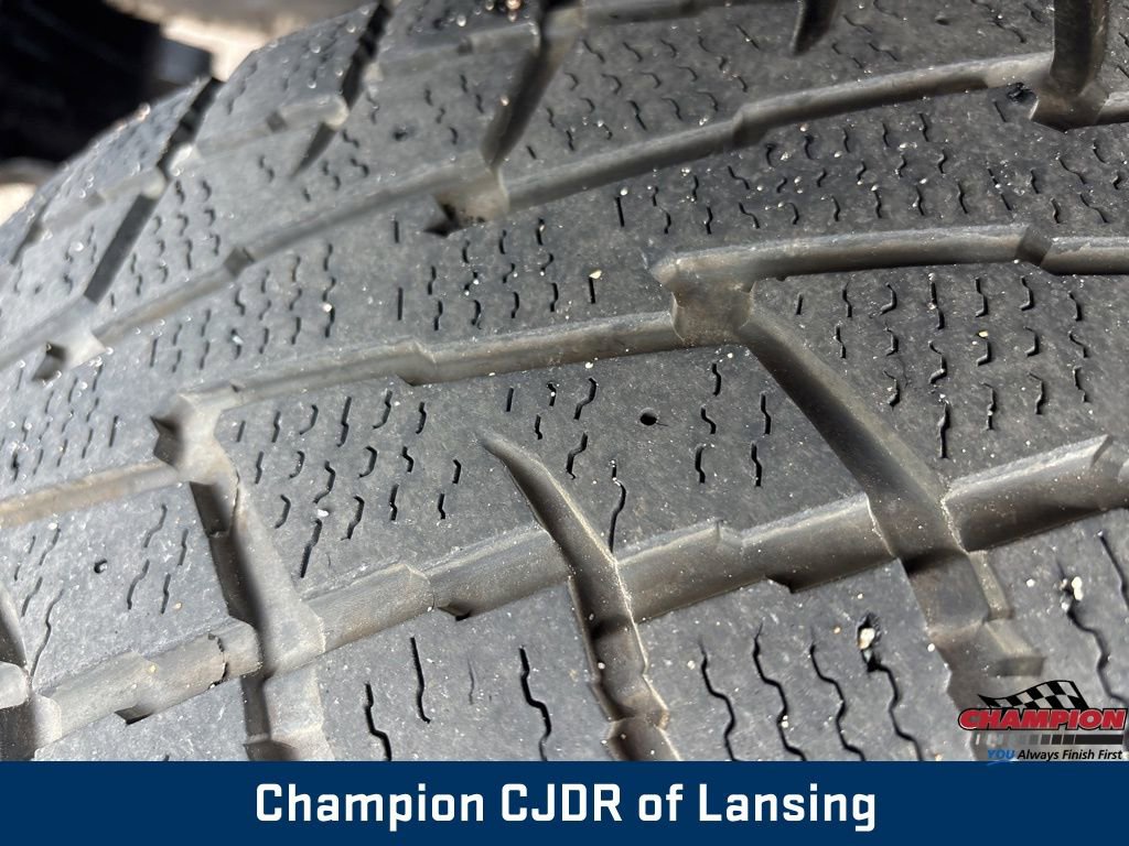 Used 2021 Jeep Wrangler Unlimited Sahara w/ Uconnect 4C Nav & Sound Group image 3