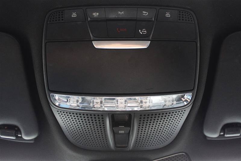 Used 2019 Mercedes-Benz C 300 4MATIC Sedan image 22