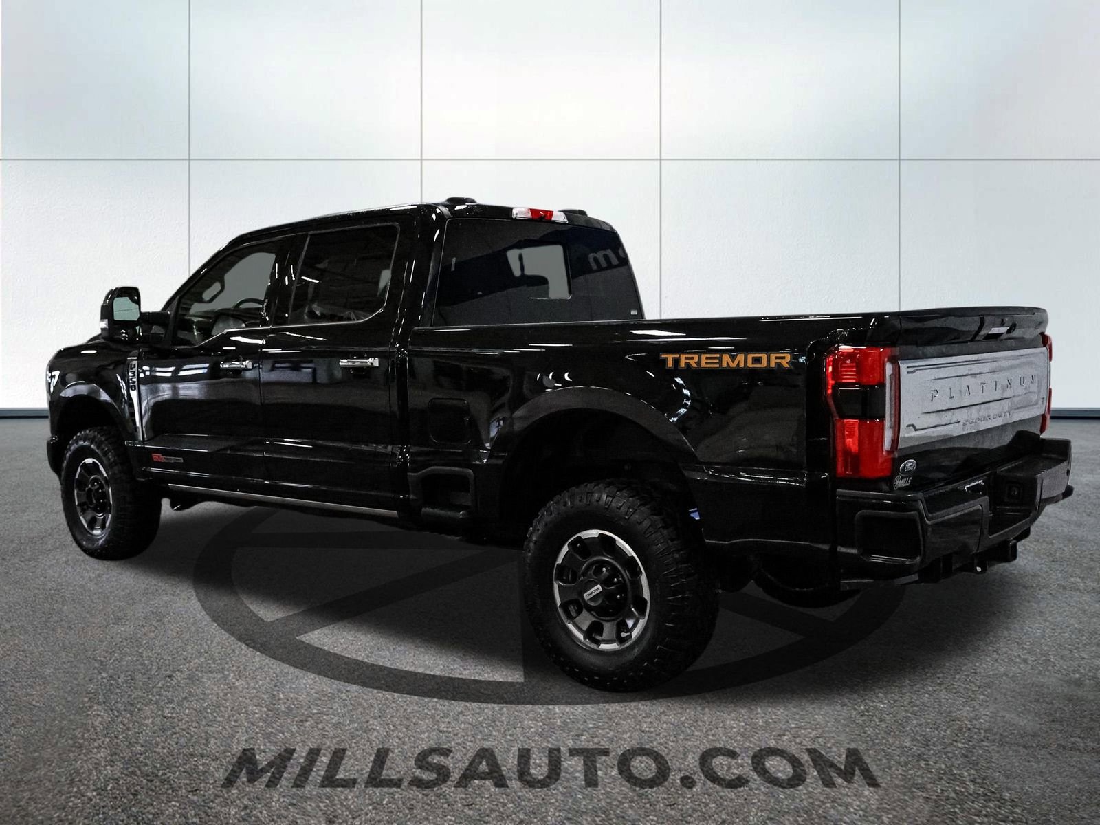 Certified 2024 Ford F350 Platinum w/ Tremor Off-Road Package AWD/4WD image 4
