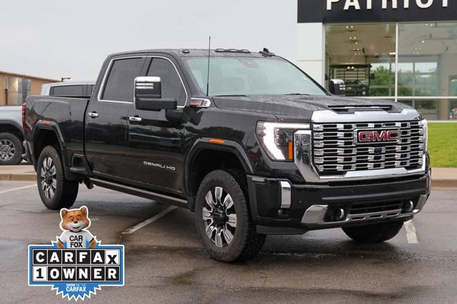 Used 2026 GMC Sierra 2500 Denali w/ Technology Package AWD/4WD image 1