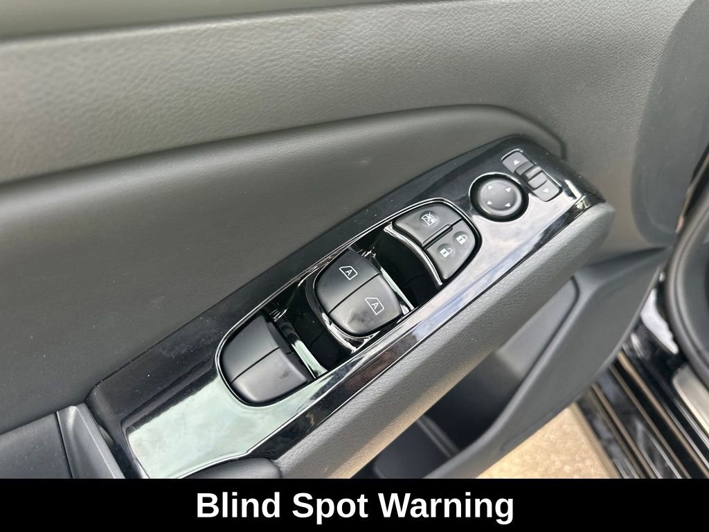 Used 2025 Nissan Altima 2.5 SR FWD image 28