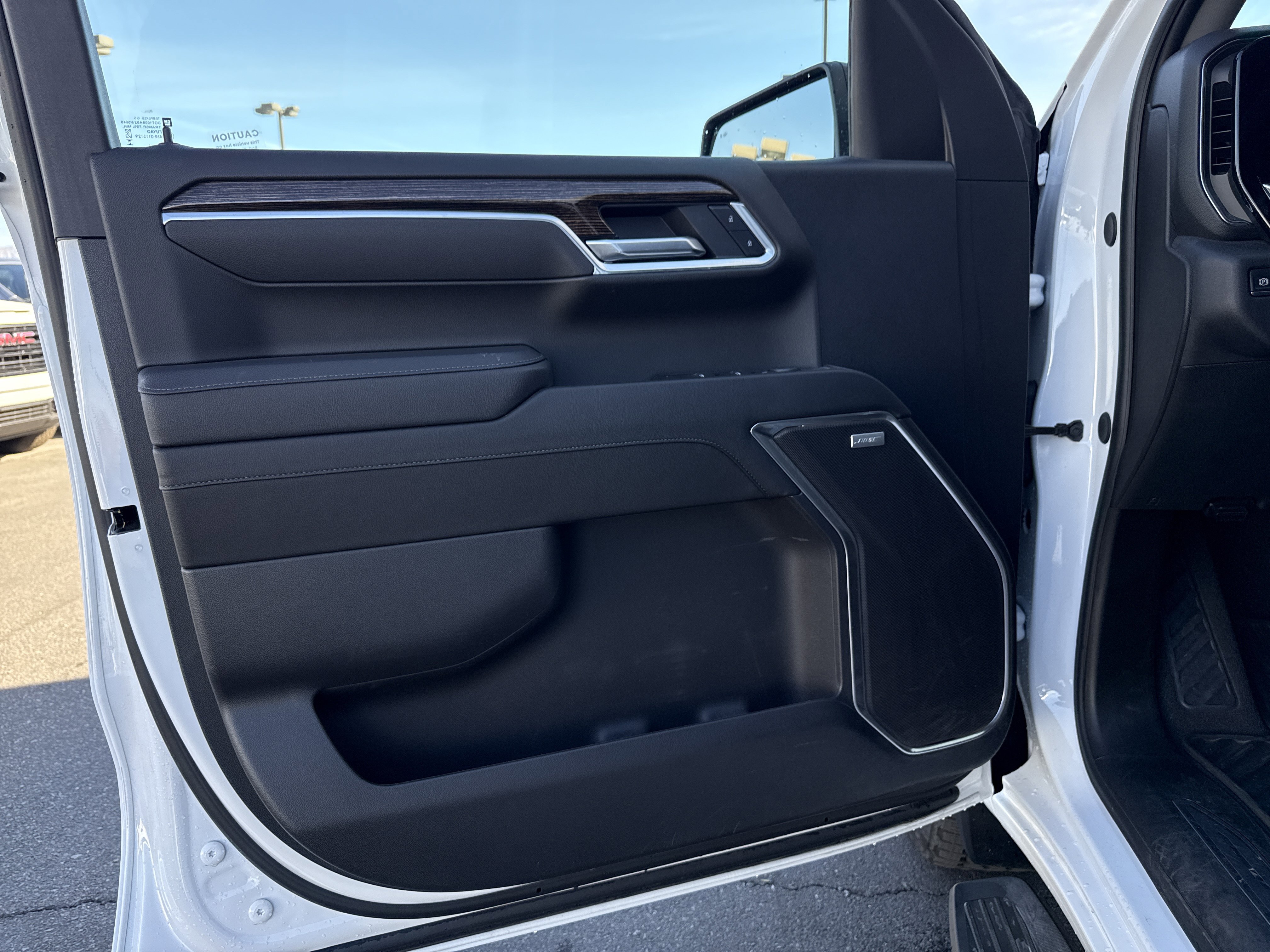 Used 2025 GMC Sierra 1500 Elevation w/ Elevation Premium Package image 11