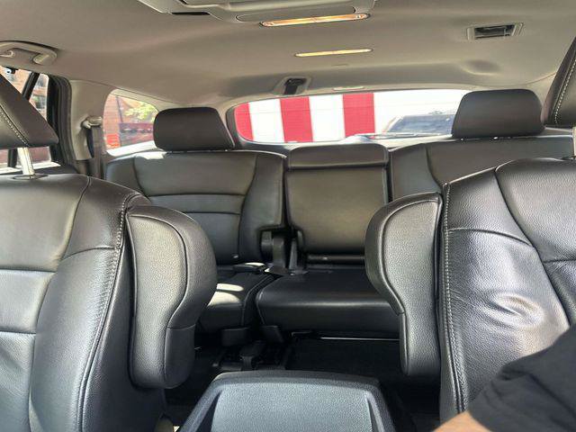 Used 2020 Honda Pilot Touring image 15