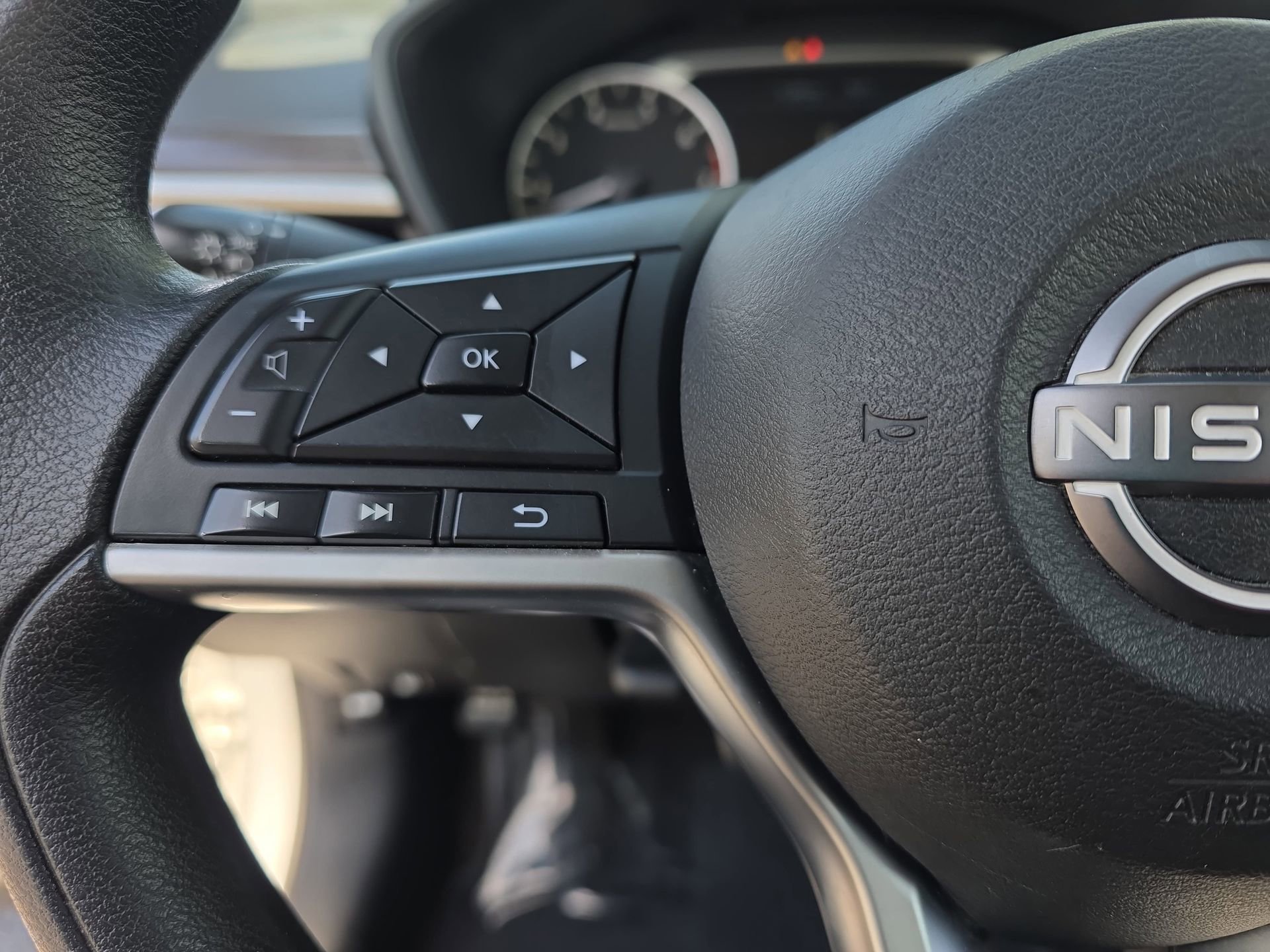 Certified 2024 Nissan Altima 2.5 SV image 17