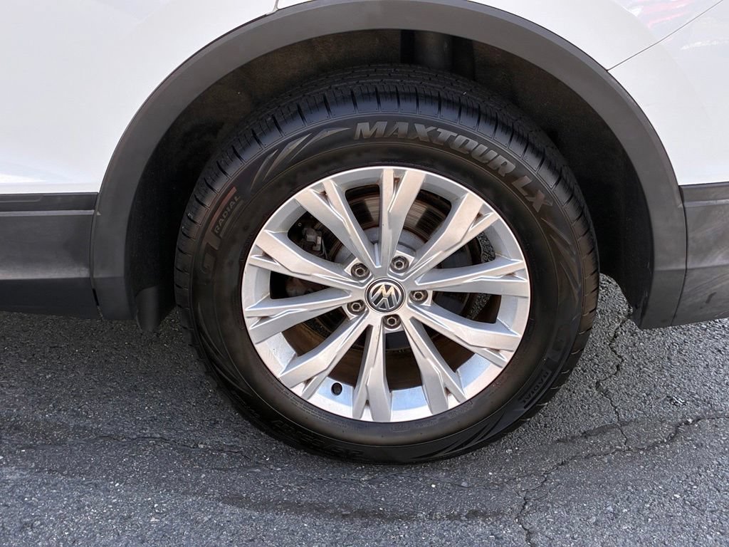 Used 2019 Volkswagen Tiguan SE AWD/4WD image 49