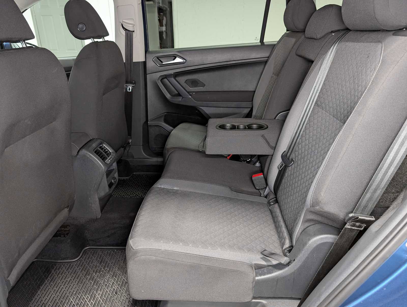 Used 2018 Volkswagen Tiguan S FWD image 22