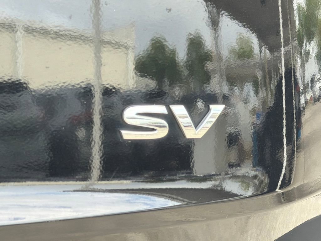 Used 2021 Nissan Rogue SV image 10