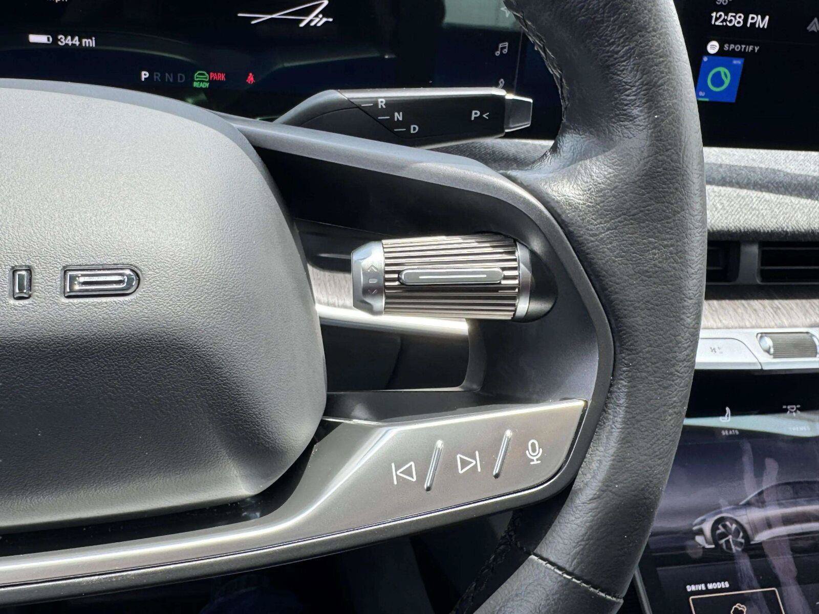 Used 2025 Lucid Air Pure RWD image 31