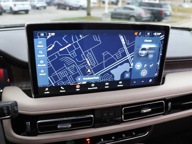 Used 2023 Lincoln Nautilus Reserve w/ Equipment Group 201A image 21