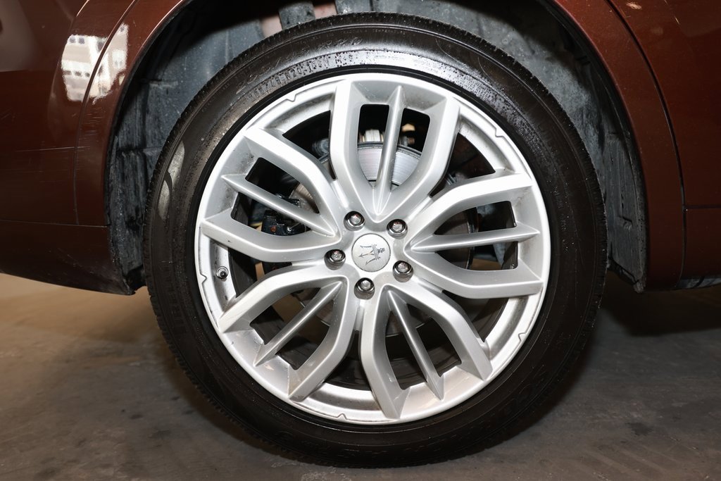 Used 2019 Maserati Levante GranLusso image 25