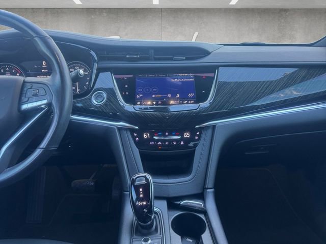 Used 2022 Cadillac XT6 Premium Luxury w/ Technology Package image 3