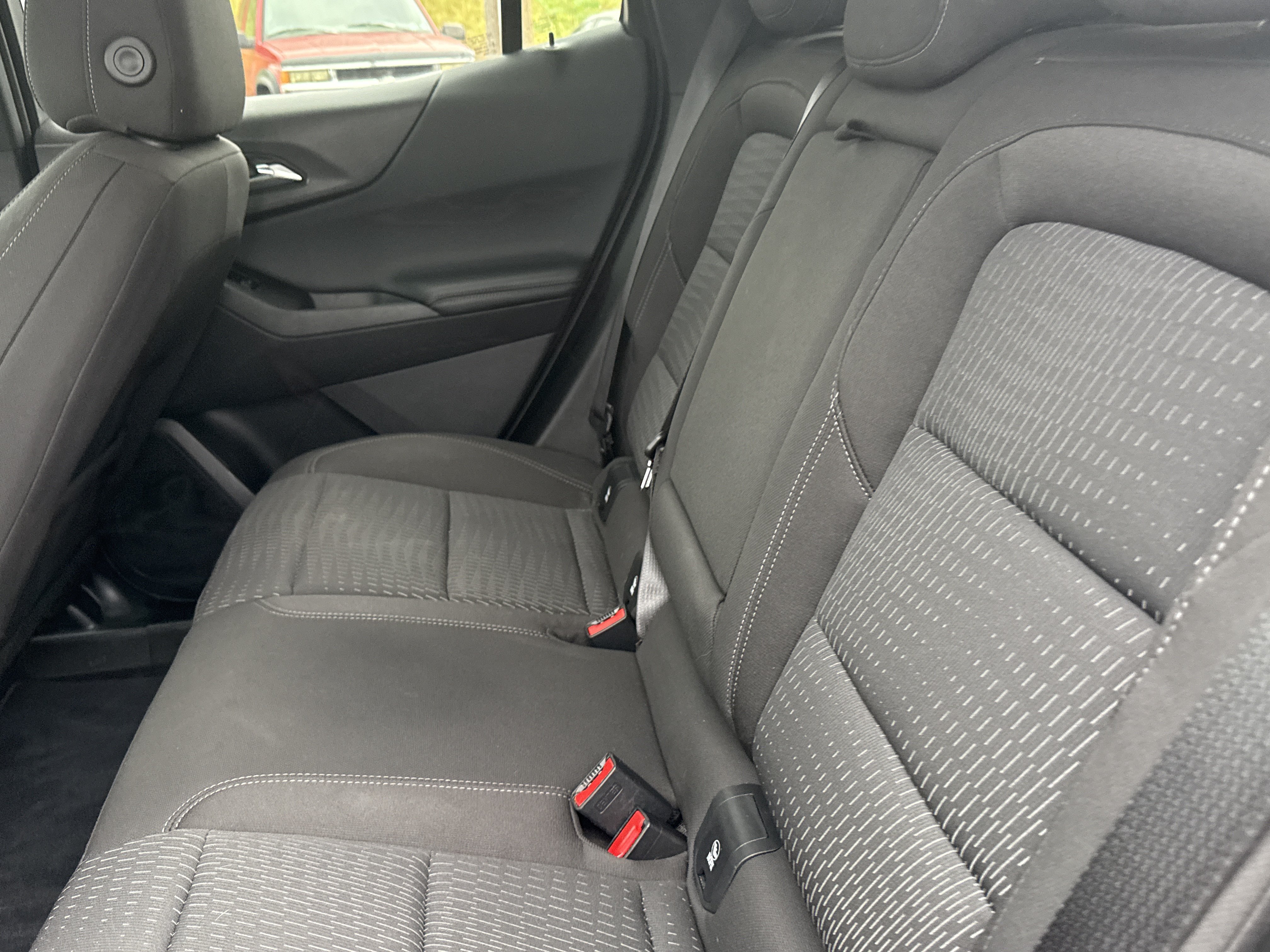 Used 2026 Chevrolet Equinox LT AWD/4WD image 13