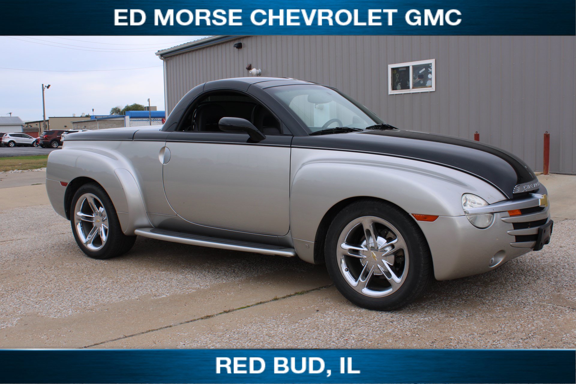 Used 2006 Chevrolet SSR w/ Preferred Equipment Group RWD image 1