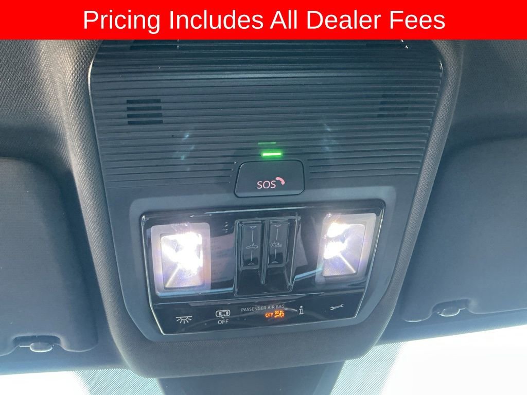Used 2025 Volkswagen Atlas Cross Sport SEL AWD/4WD image 18