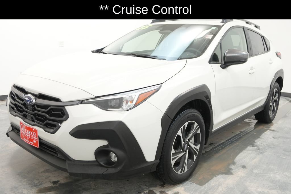 Used 2025 Subaru Crosstrek 2.0i Premium image 4