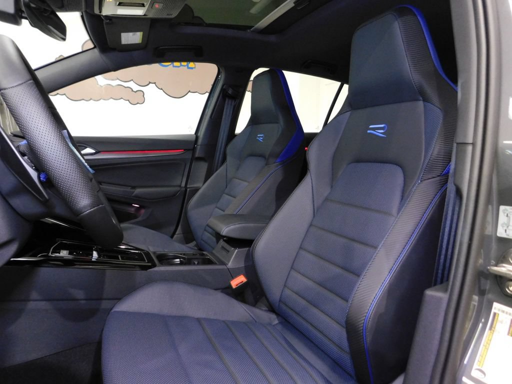 Used 2026 Volkswagen Golf AWD/4WD image 32