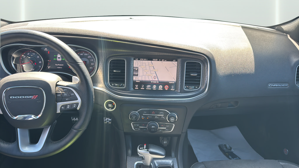 Used 2016 Dodge Charger R/T Scat Pack w/ Technology Group RWD image 24