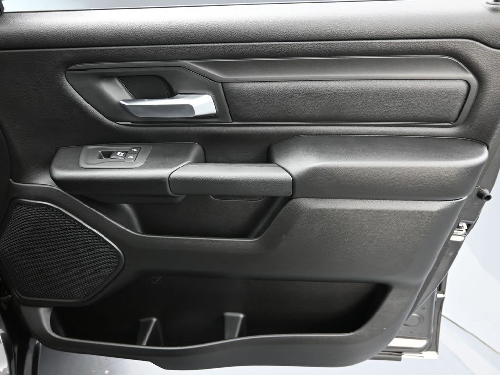 New 2026 RAM 1500 Classic Warlock image 17