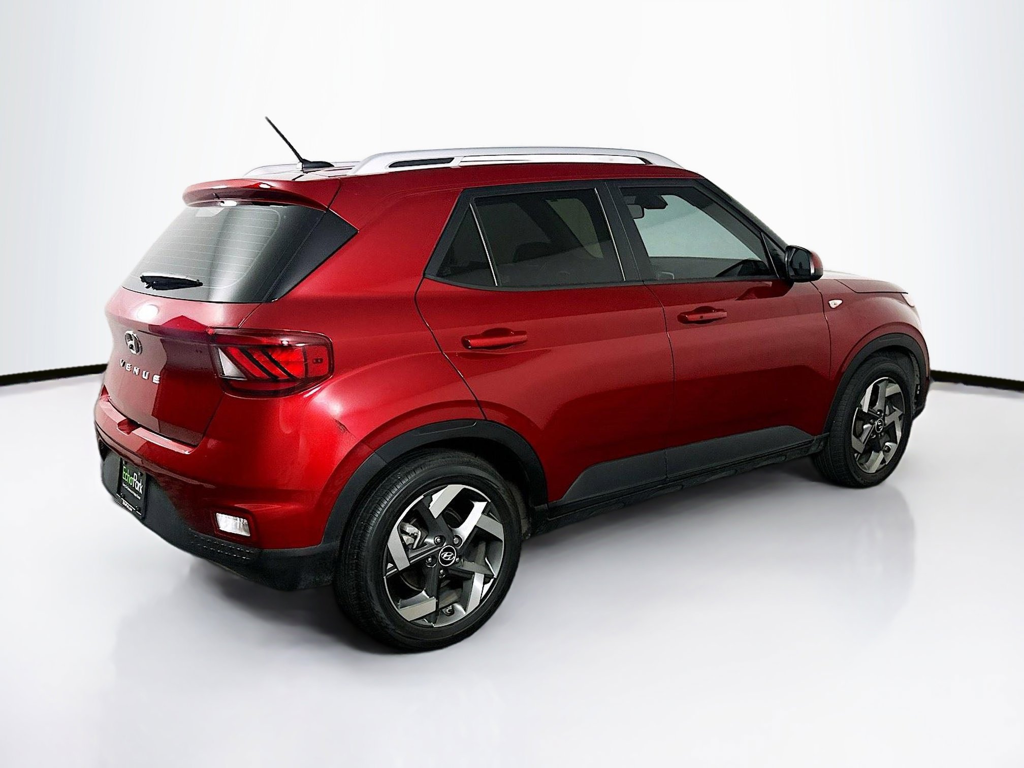 Used 2024 Hyundai Venue Limited image 10