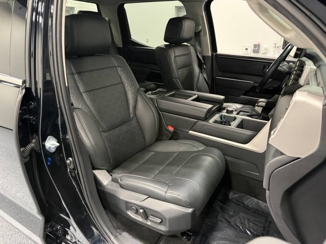 Used 2024 Toyota Tundra Limited AWD/4WD image 37