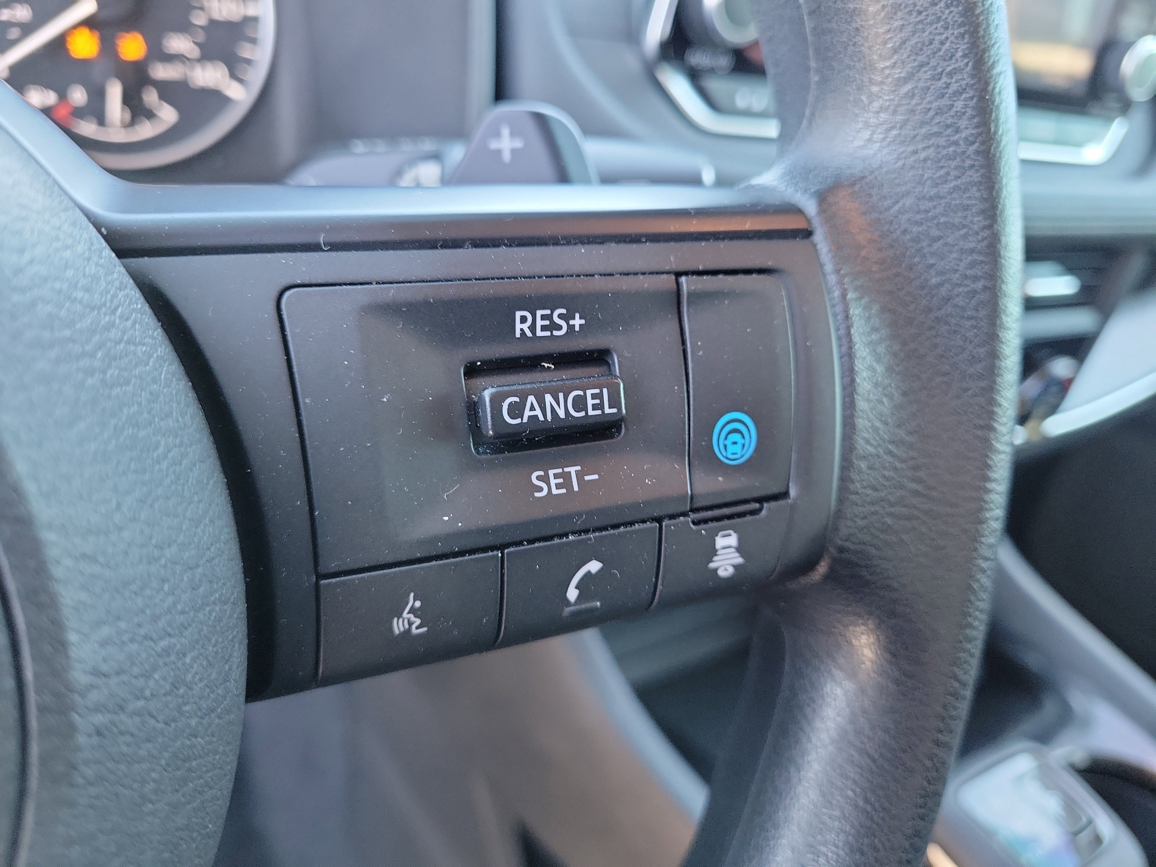 Certified 2024 Nissan Rogue SV image 21