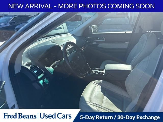 Used 2017 Ford Explorer Platinum AWD/4WD image 12