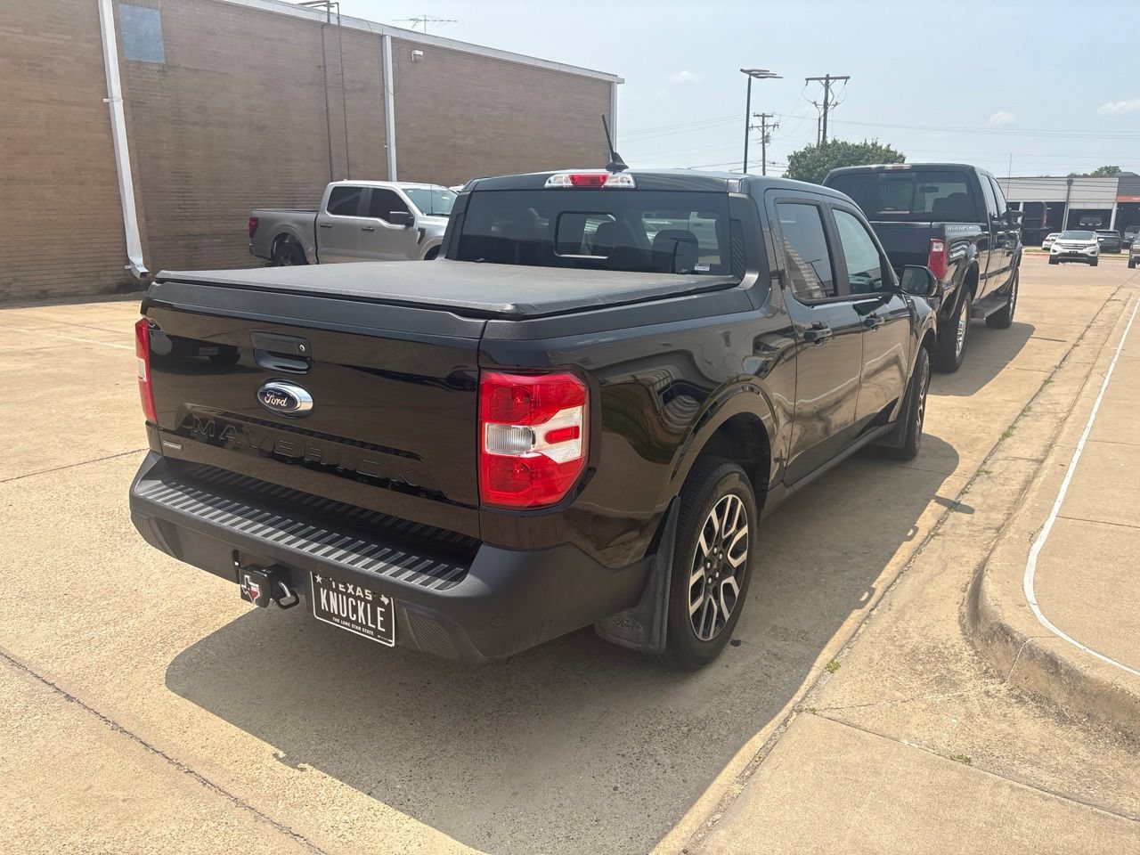 Used 2024 Ford Maverick Lariat FWD image 3