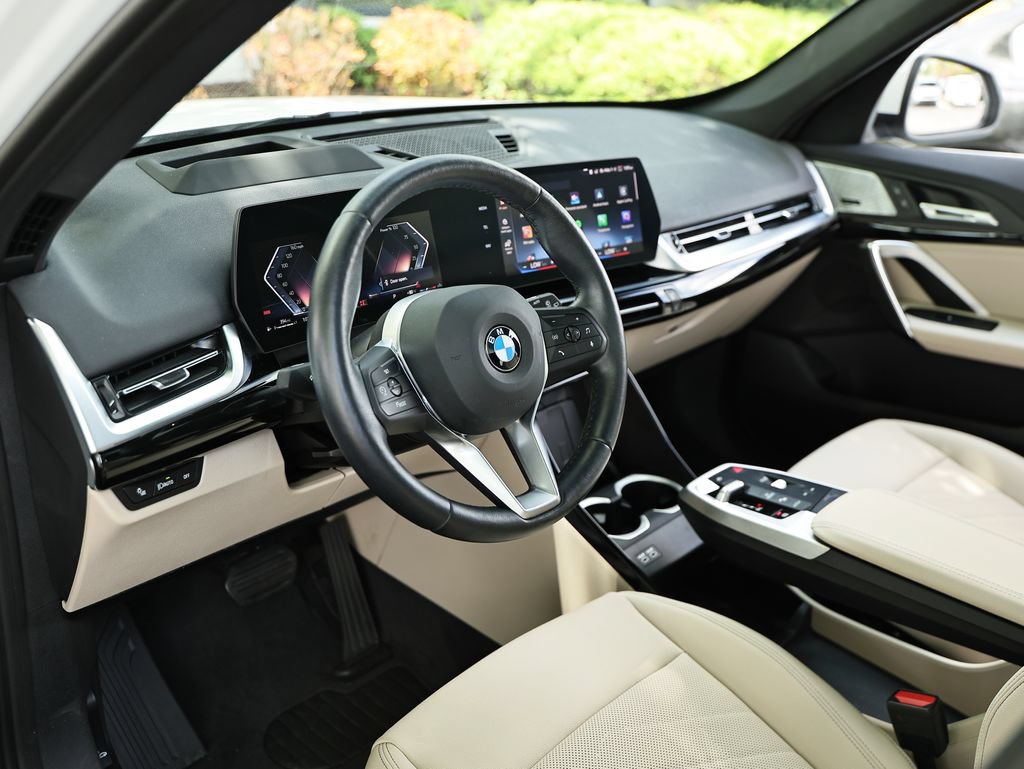 Used 2023 BMW X1 xDrive28i w/ Premium Package AWD/4WD image 19