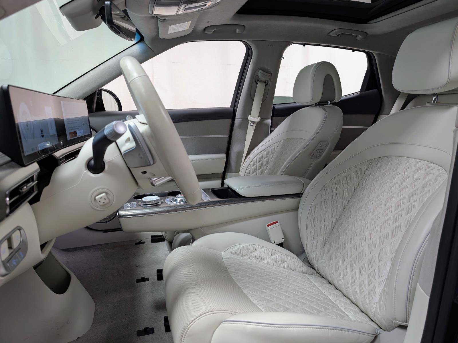 Used 2025 Genesis GV60 Performance image 14