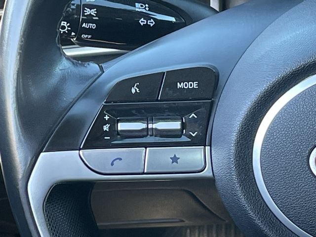 Used 2024 Hyundai Elantra SEL w/ Convenience Package FWD image 12